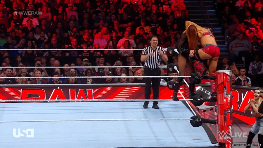 beckyraw20230724_00_02_22_25_Still638.jpg