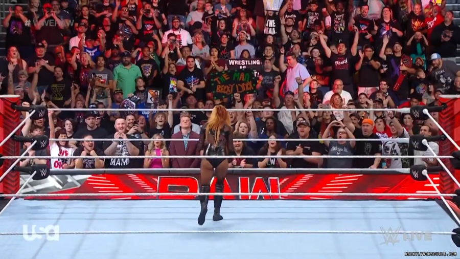 beckyraw20230724_00_03_17_00_Still896.jpg