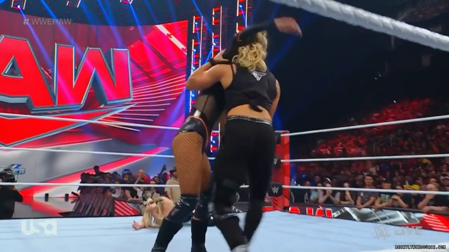 Click to view full size image
==============
beckyraw20230731_00_02_18_15_Still394.jpg beckyraw20230731_00_02_18_15_Still394.jpg