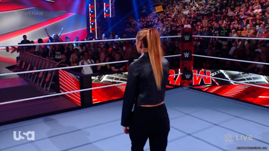 beckyraw20230807_00_01_17_05_Still210.jpg