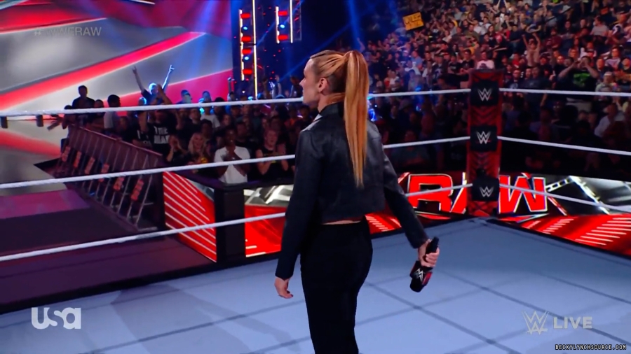 beckyraw20230807_00_01_17_10_Still211.jpg