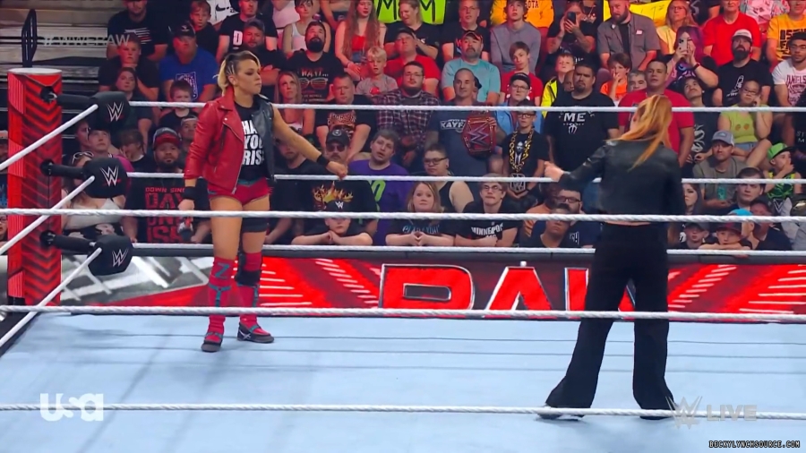 beckyraw20230807_00_02_09_25_Still454.jpg