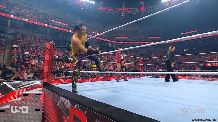 beckyraw20230807_00_02_42_25_Still547.jpg