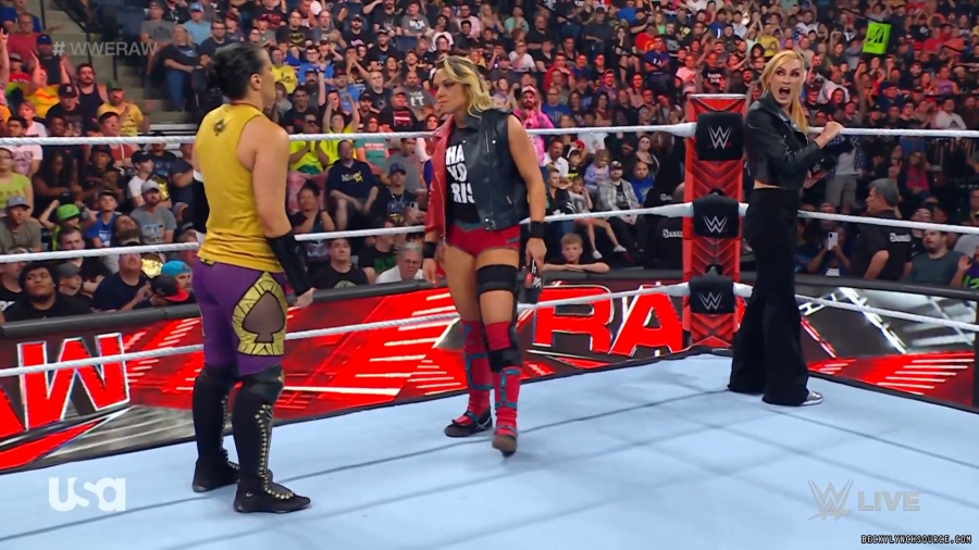 beckyraw20230807_00_03_17_25_Still630.jpg