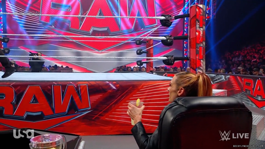 beckyraw20230807_00_05_16_05_Still682.jpg