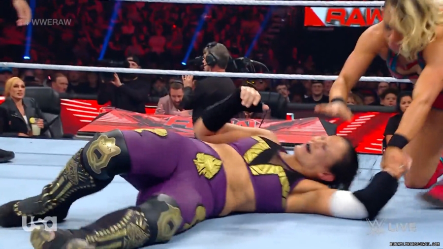 beckyraw20230807_00_05_20_05_Still684.jpg