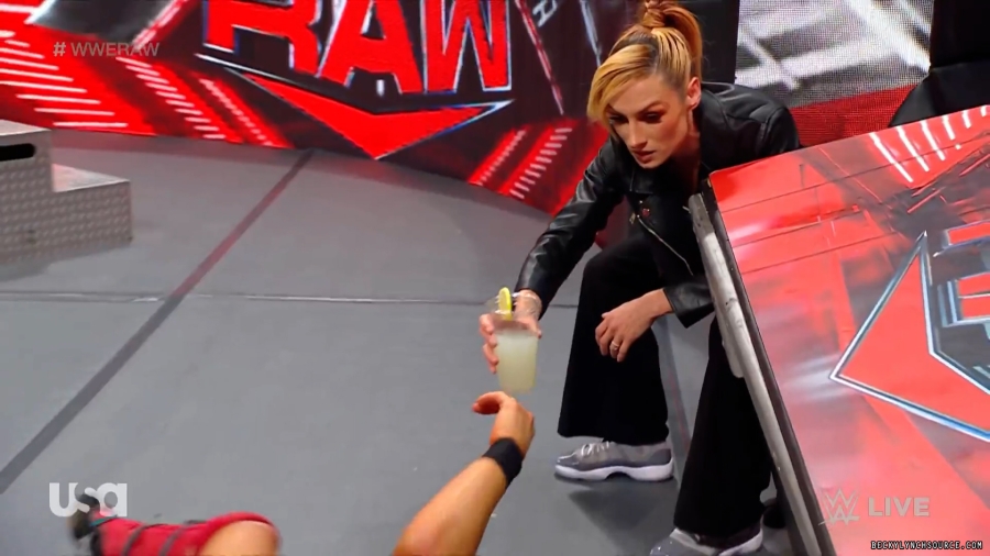 beckyraw20230807_00_05_56_20_Still715.jpg