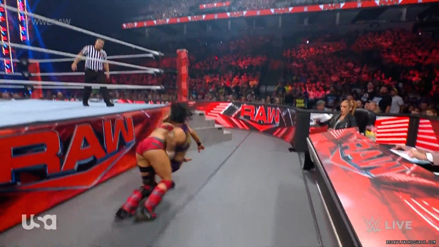 beckyraw20230807_00_07_17_25_Still847.jpg