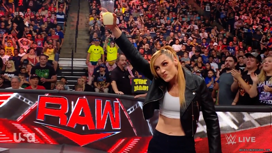 beckyraw20230807_00_07_38_20_Still922.jpg