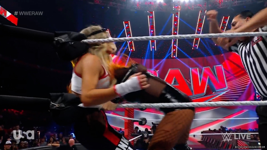 beckyraw20230814_00_00_33_15_Still154.jpg
