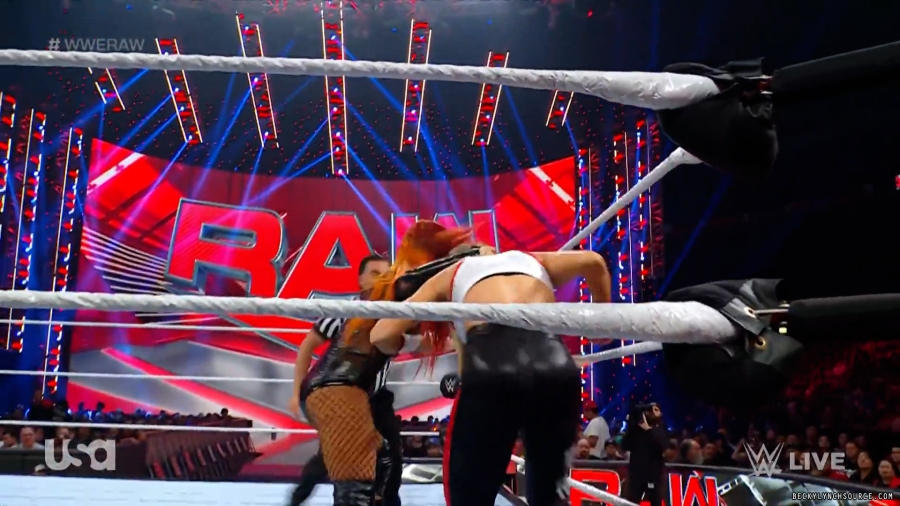 beckyraw20230814_00_00_37_20_Still179.jpg