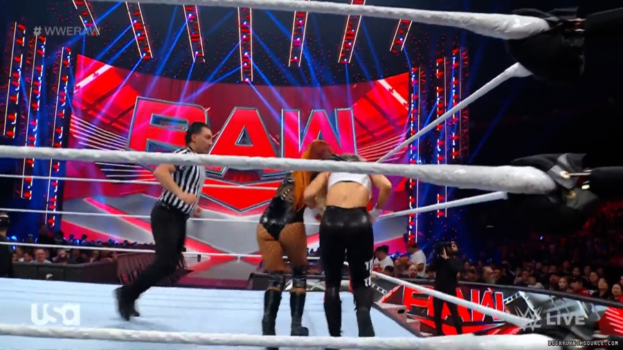 beckyraw20230814_00_00_37_25_Still180.jpg