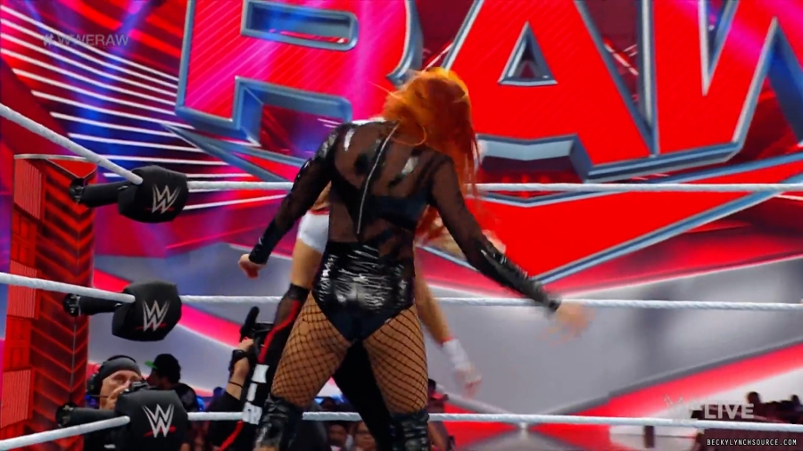 beckyraw20230814_00_00_45_10_Still225.jpg