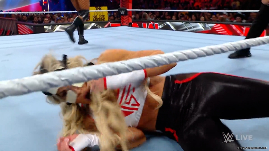 beckyraw20230814_00_01_01_05_Still315.jpg