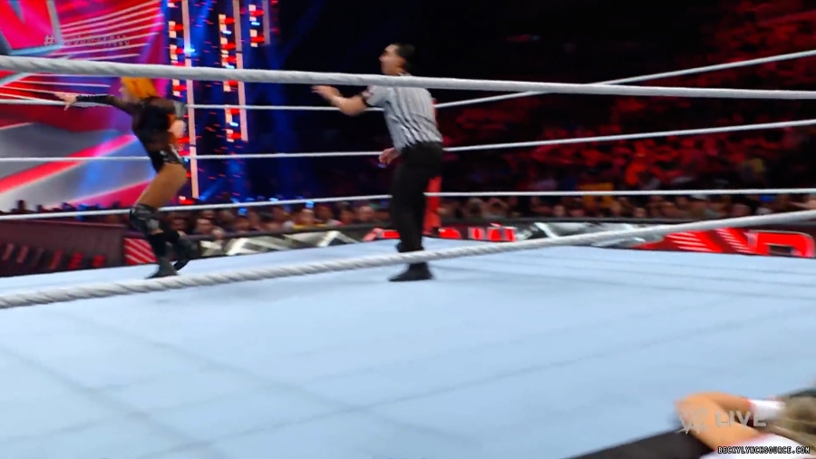 beckyraw20230814_00_01_02_10_Still316.jpg