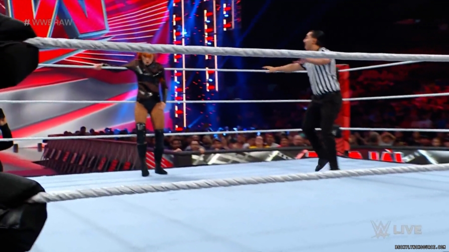 beckyraw20230814_00_01_02_15_Still317.jpg