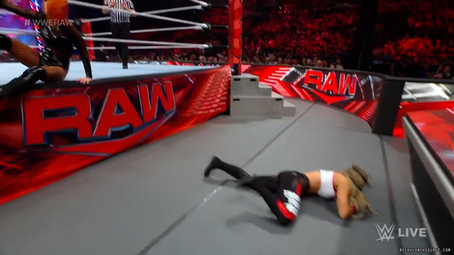beckyraw20230814_00_01_03_15_Still323.jpg
