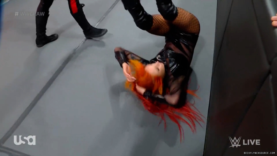 beckyraw20230814_00_01_17_15_Still398.jpg