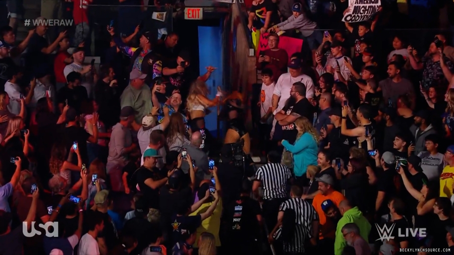 beckyraw20230814_00_03_28_25_Still1102.jpg