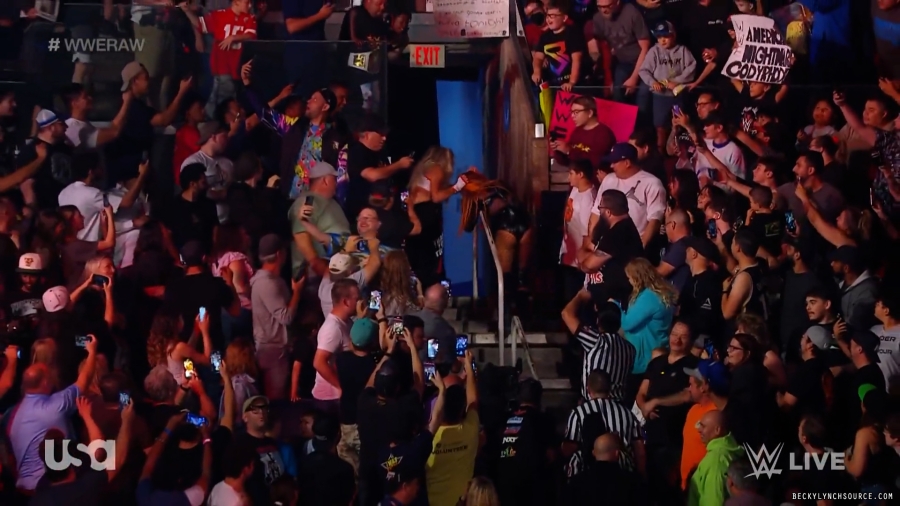 beckyraw20230814_00_03_30_15_Still1112.jpg