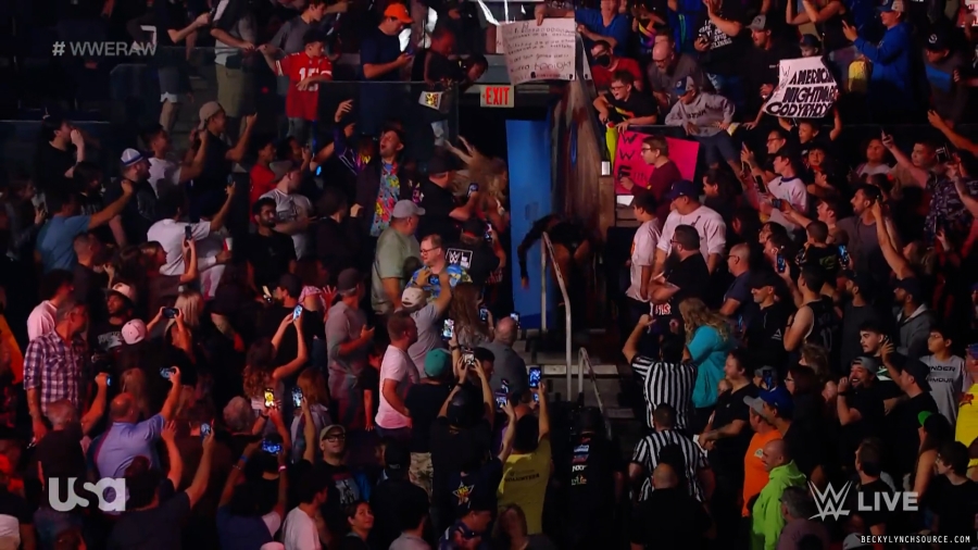 beckyraw20230814_00_03_30_25_Still1114.jpg