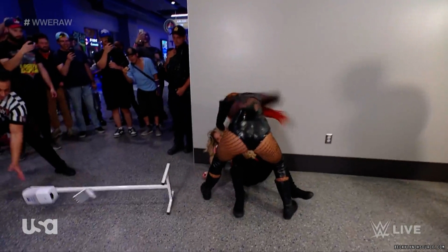 beckyraw20230814_00_03_38_10_Still1144.jpg