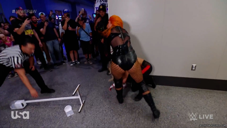 beckyraw20230814_00_03_38_25_Still1147.jpg
