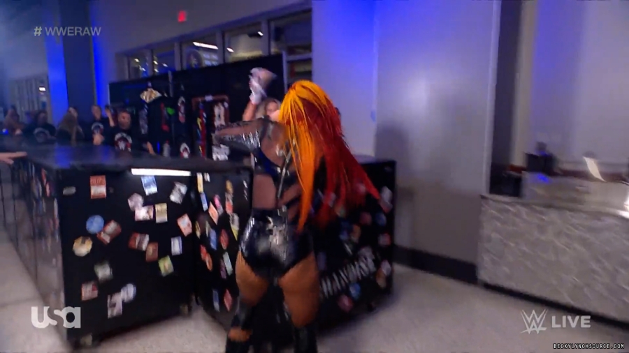beckyraw20230814_00_03_49_10_Still1210.jpg