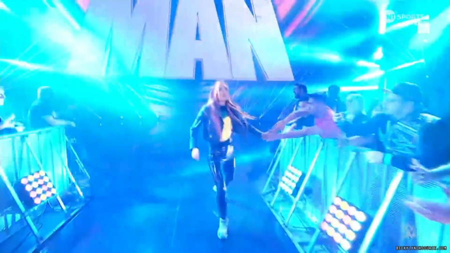 beckyraw20230812_00_00_05_15_Still029.jpg