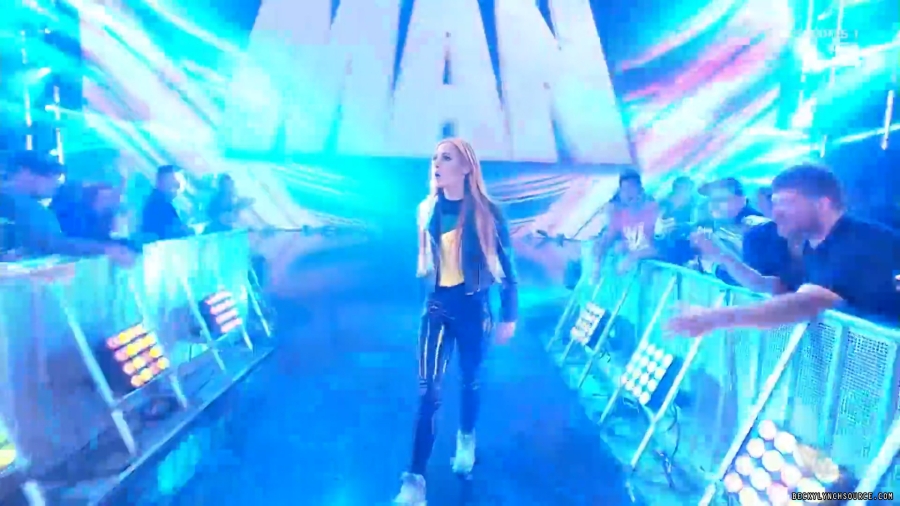 beckyraw20230812_00_00_05_25_Still031.jpg