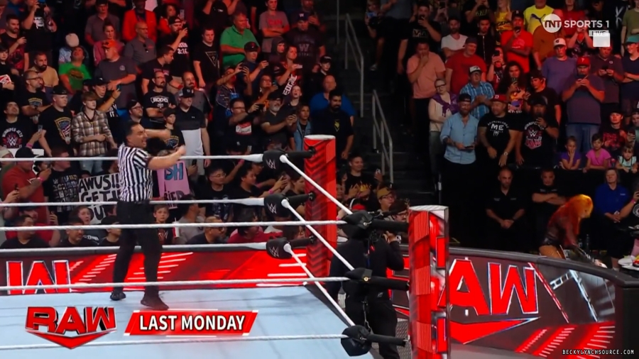 beckyraw20230812_00_00_44_15_Still124.jpg