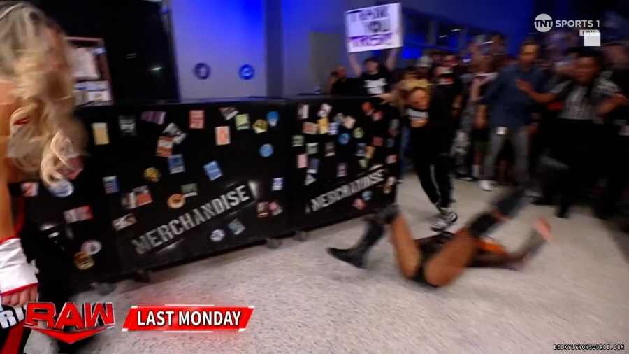 beckyraw20230812_00_00_51_00_Still163.jpg