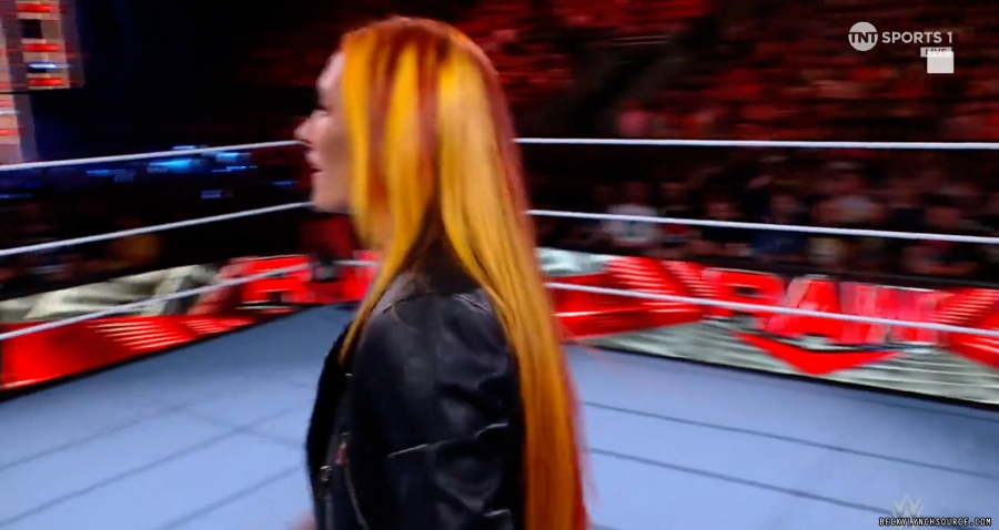 beckyraw20230812_00_01_09_10_Still026.jpg