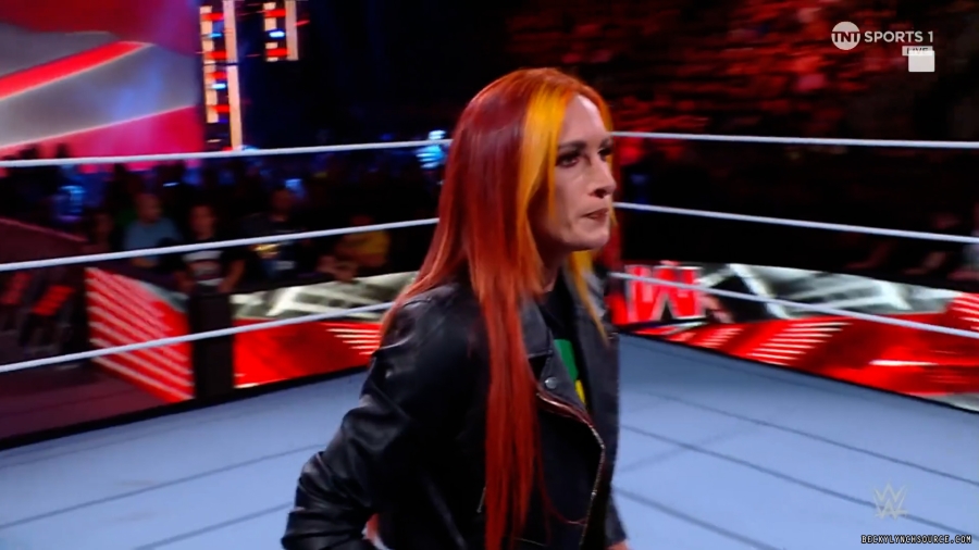 beckyraw20230812_00_01_32_20_Still306.jpg