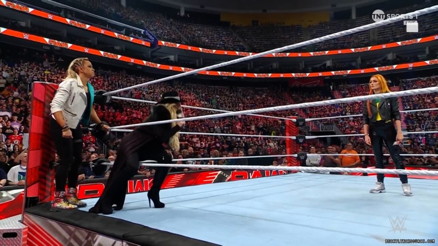 beckyraw20230812_00_02_25_25_Still442.jpg