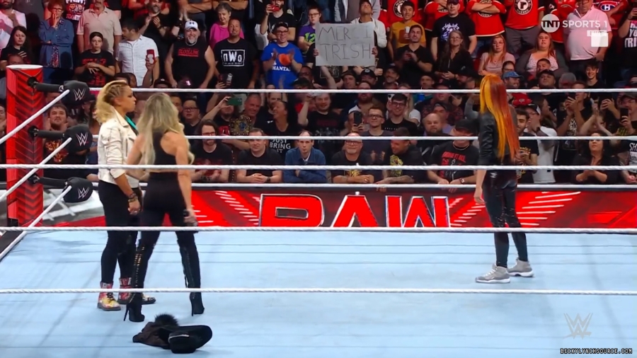 beckyraw20230812_00_02_33_05_Still477.jpg