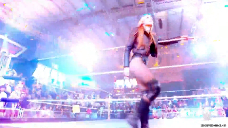 beckyraw20231225_00_00_02_15_Still004.jpg