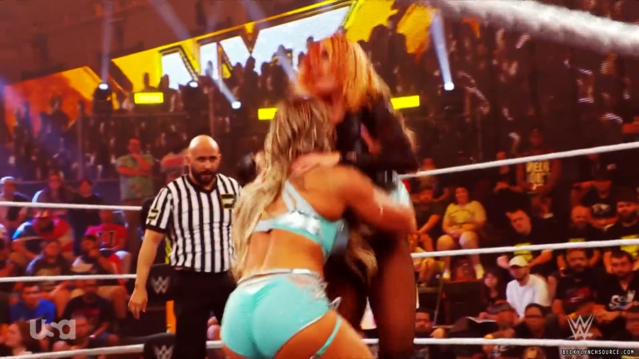 beckyraw20231225_00_00_07_00_Still019.jpg