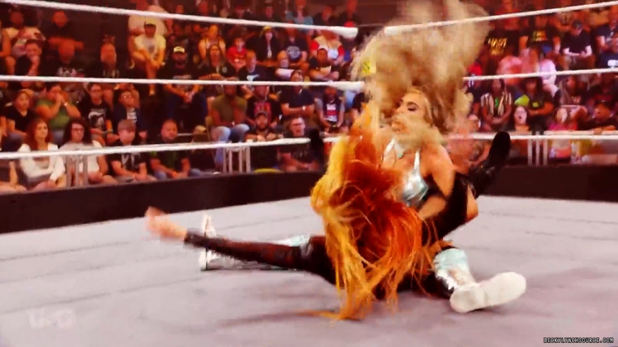 beckyraw20231225_00_00_07_15_Still022.jpg