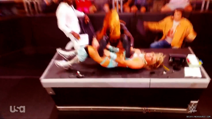 beckyraw20231225_00_00_13_05_Still051.jpg