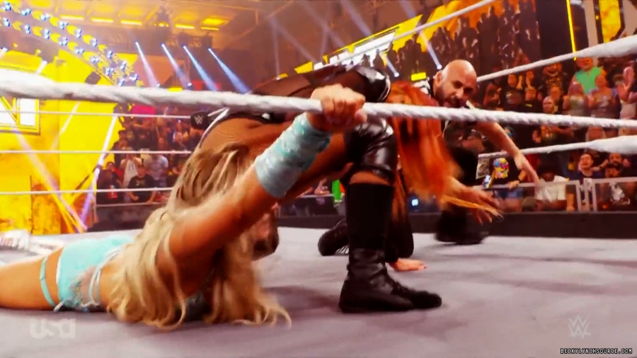 beckyraw20231225_00_00_14_10_Still057.jpg