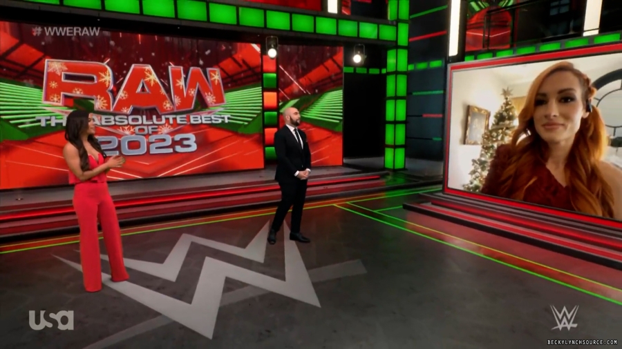 beckyraw20231225_00_00_23_25_Still087.jpg