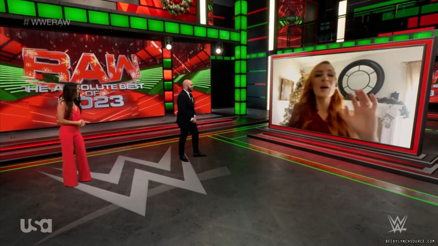 beckyraw20231225_00_00_37_15_Still153.jpg