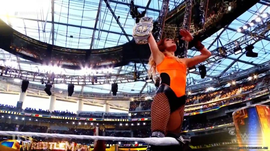 beckyraw20231225_00_00_57_25_Still262.jpg