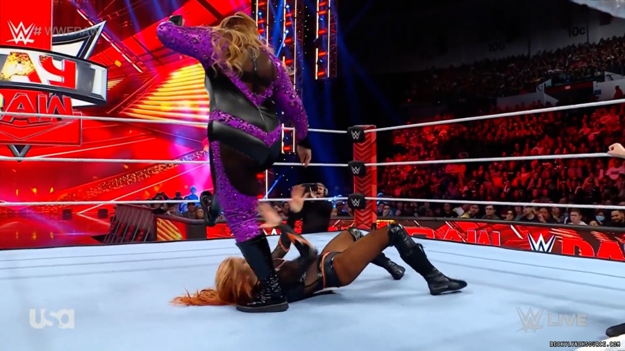 beckyraw20240101_00_02_13_10_Still532.jpg