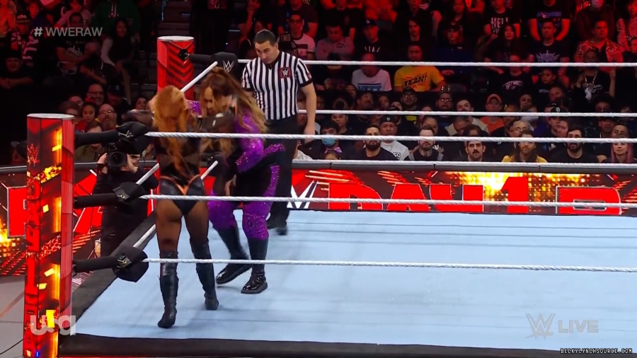 beckyraw20240101_00_02_25_20_Still601.jpg