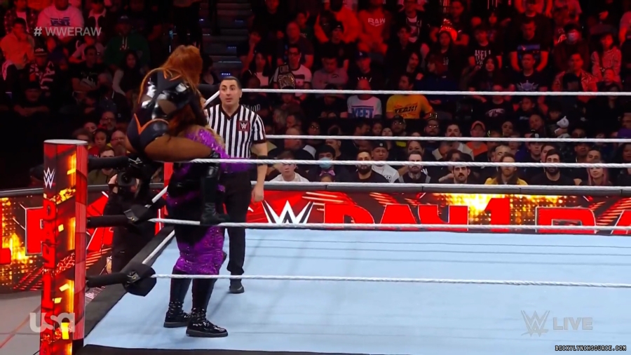 beckyraw20240101_00_02_26_20_Still607.jpg