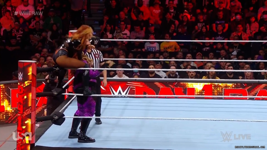 beckyraw20240101_00_02_26_25_Still608.jpg
