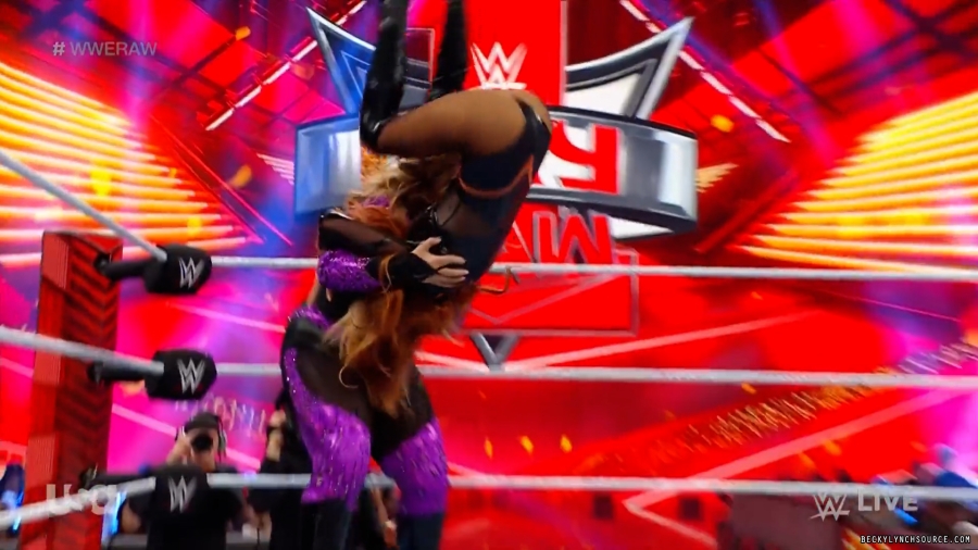 beckyraw20240101_00_02_27_20_Still613.jpg