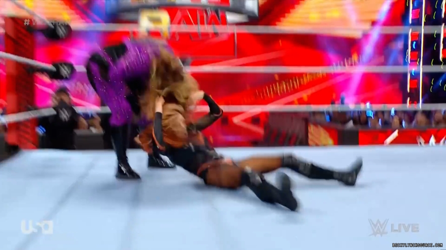 beckyraw20240101_00_02_27_25_Still614.jpg